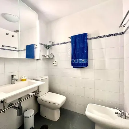 شقة 2-bed With Sea And Views Near Spain *