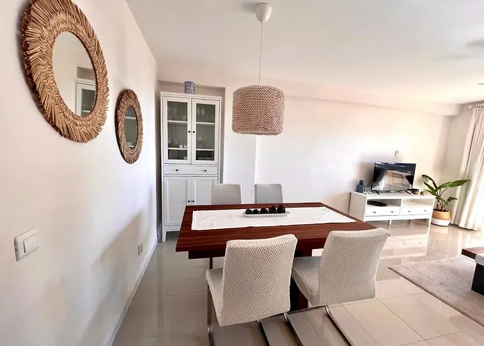 Daire 2-bed With Sea And Views Near Spain Marbella