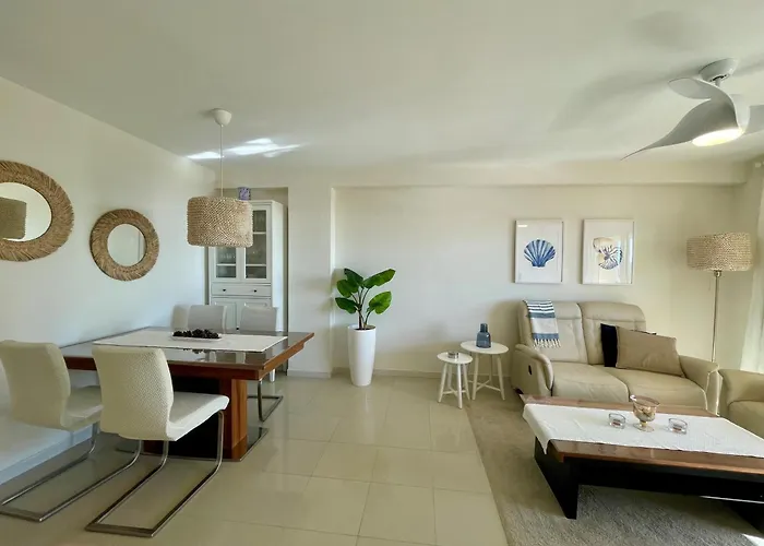 Daire 2-bed With Sea And Views Near Spain Marbella