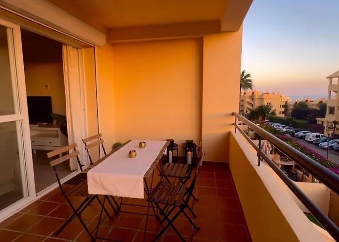 Daire 2-bed With Sea And Views Near Spain Marbella