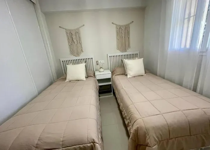 2-bed With Sea And Views Near Spain